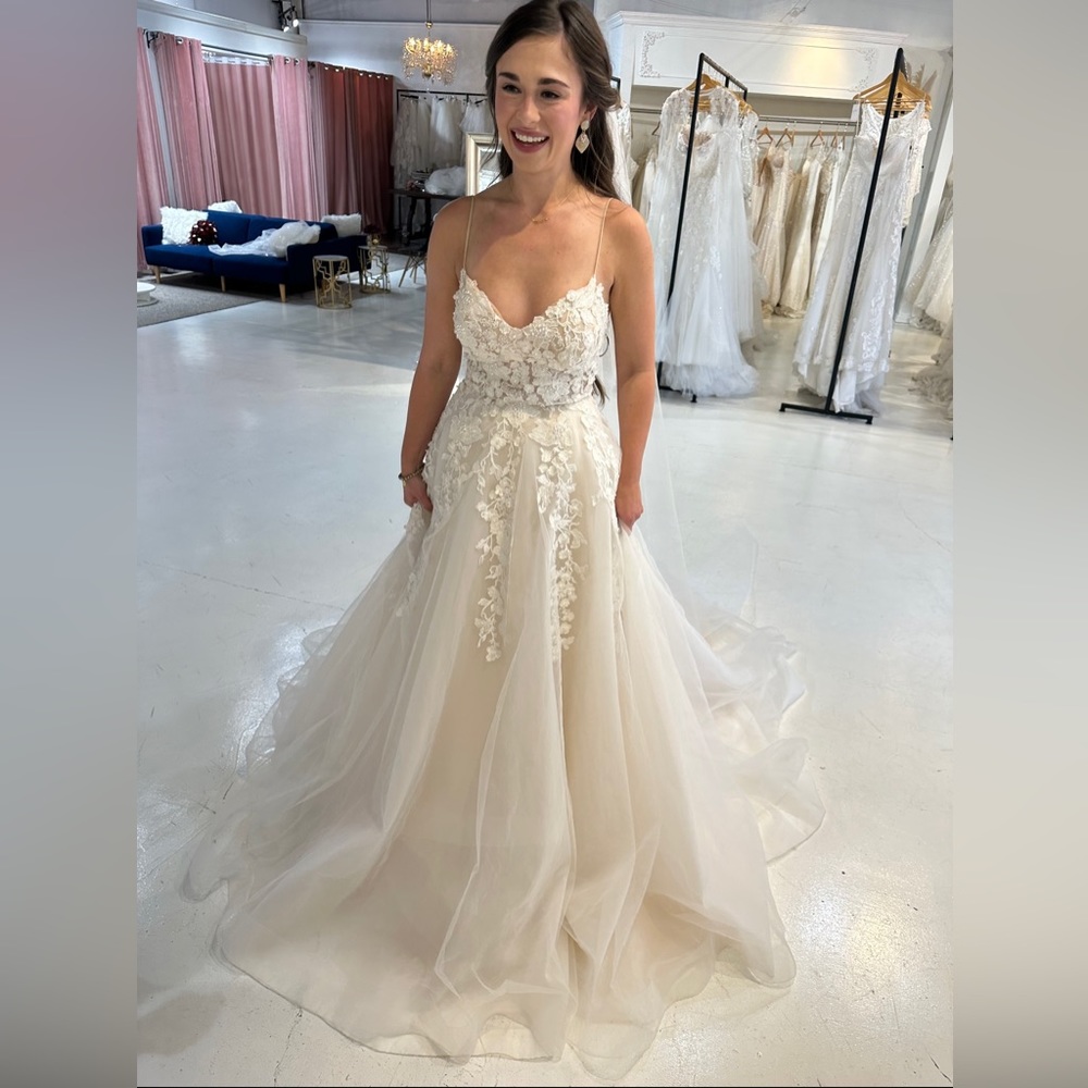 Size 6 Elly wedding dress. Only worn for alterations.